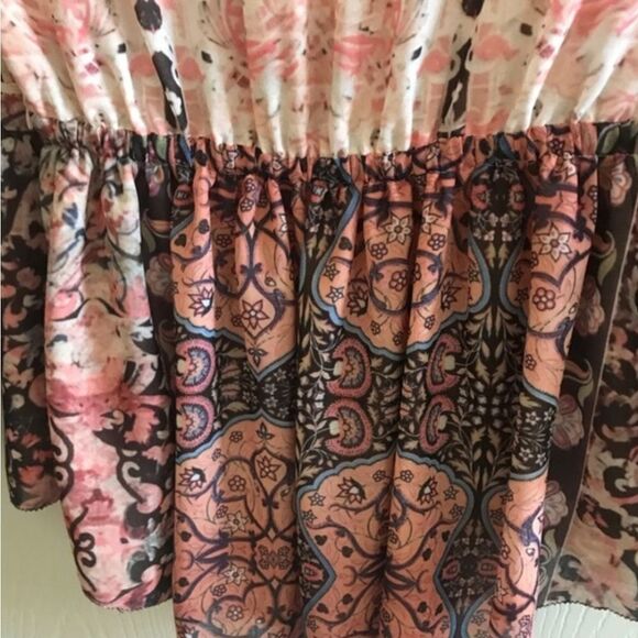 BEBE Blouse - Picture 16 of 16